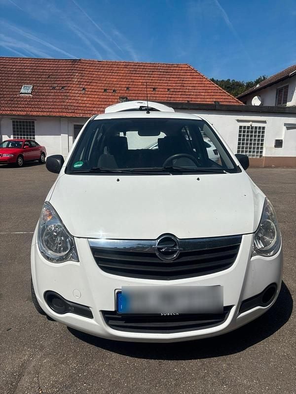 Weiß Gebraucht 2010 Opel Agila Edition Limousine | 2.450 € (Fairer Preis) - Bild 1/4
