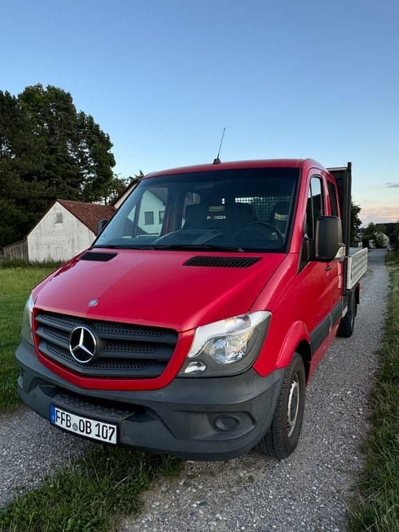 Rot Gebraucht 2014 Mercedes Sprinter Van | 14.200 € (Fairer Preis) - Bild 1/4
