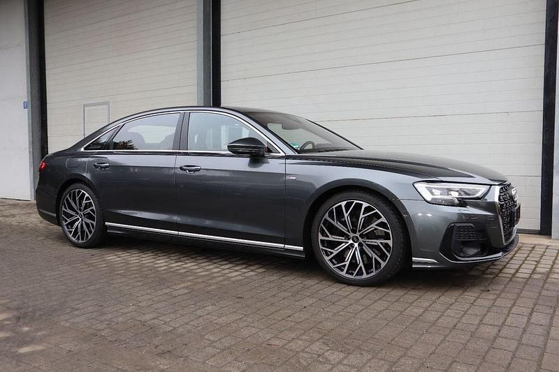 Gebraucht Audi A8L Sport 462 PS (339 kW) 2024 Grau Limousine