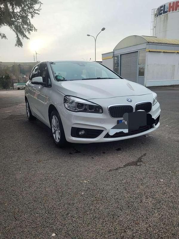Gebraucht BMW 218 Advantage 136 PS (100 kW) 2017 Weiß Kombi