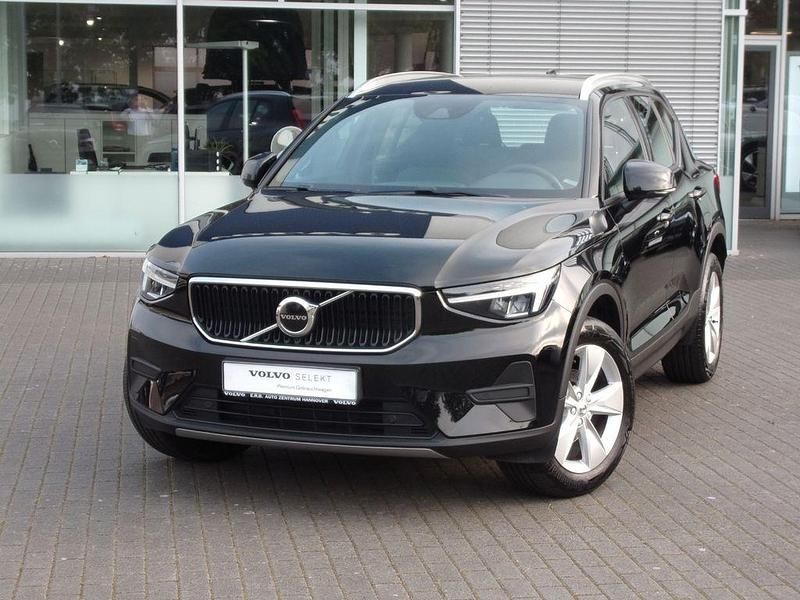 Schwarz Gebraucht 2022 Volvo XC40 Core SUV | 25.900 € (Superpreis) - Bild 1/4