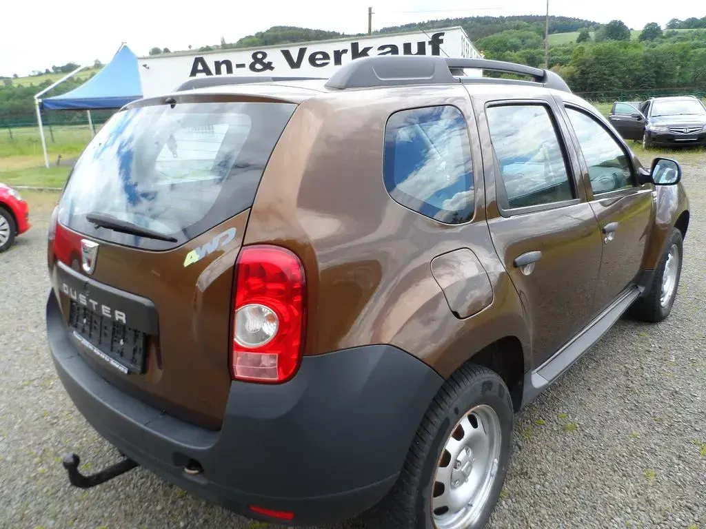 Gebraucht Dacia Duster Ambiance 105 PS (77 kW) 2012 Braun SUV