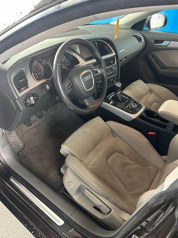 Gebraucht Audi A5 Sportback Sport 160 PS (117 kW) 2011 Braun Kleinwagen