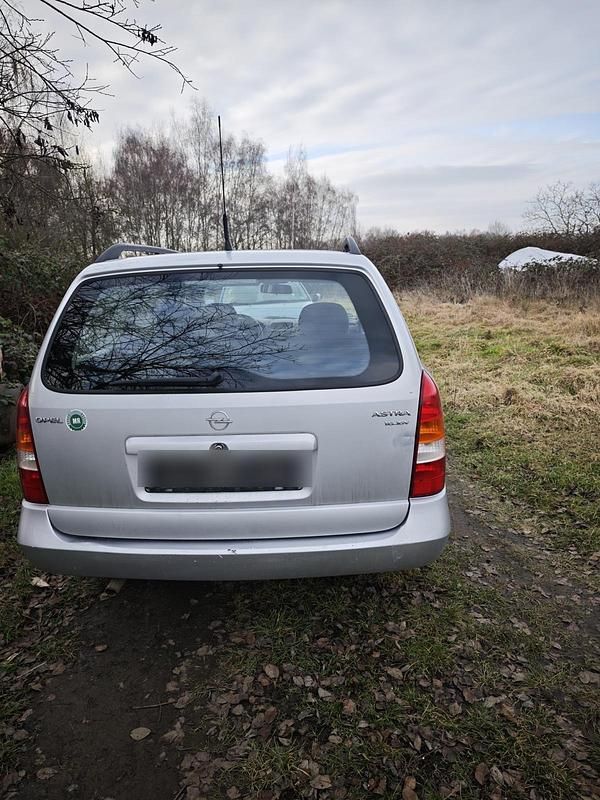 Gebraucht Opel Astra 101 PS (74 kW) 2003 Silber Kombi