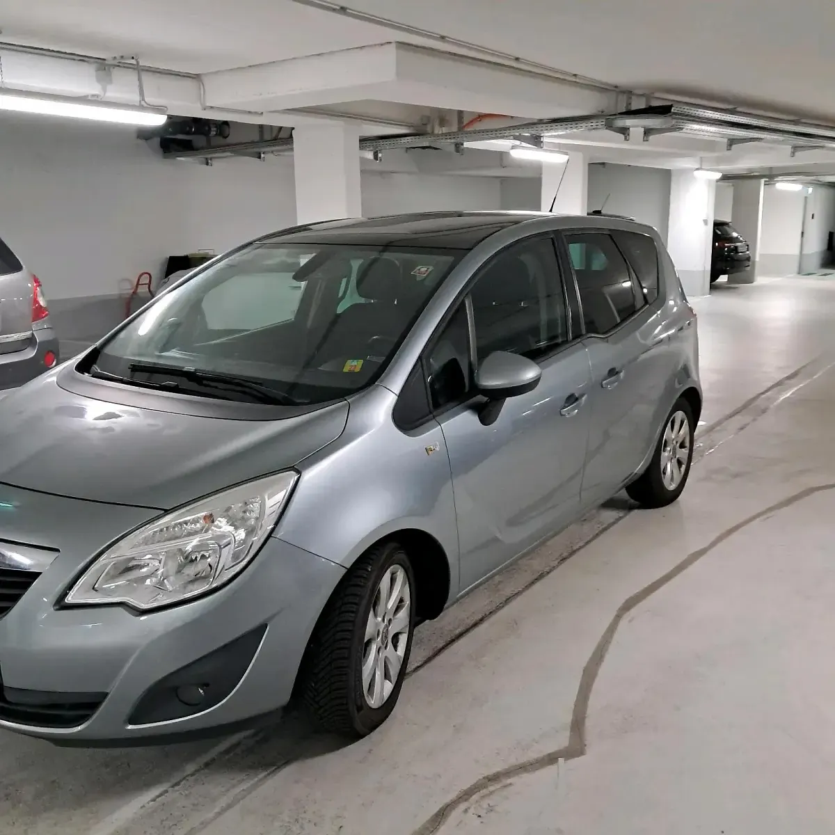 Gebraucht Opel Meriva 2011 Silber Van / Kleinbus