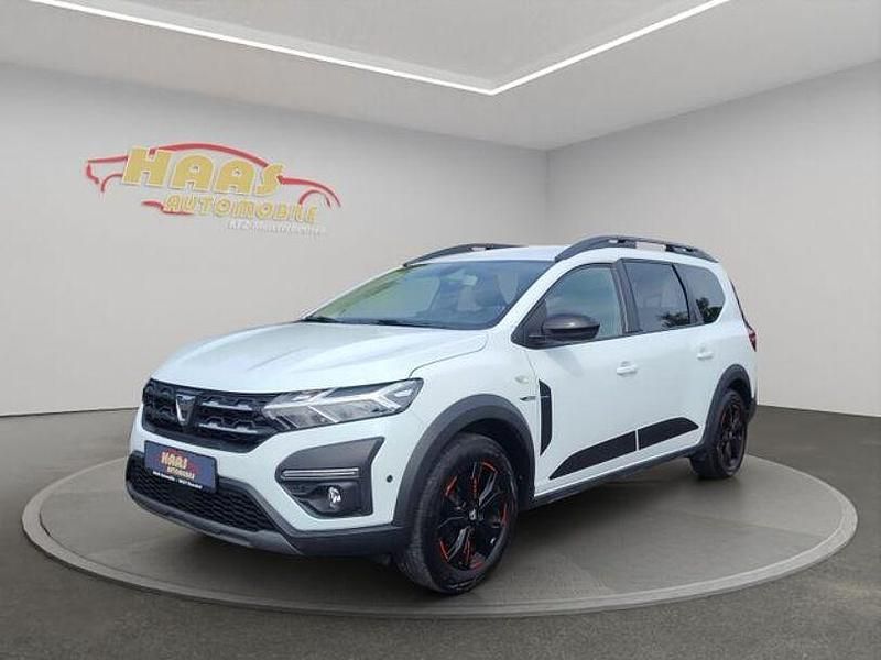 Weiß Gebraucht 2022 Dacia Jogger Extreme Van / Kleinbus | 17.900 € (Fairer Preis) - Bild 1/4