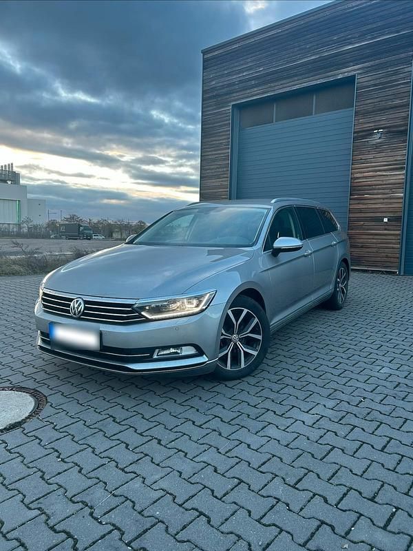 Gebraucht VW Passat Highline 150 PS (110 kW) 2016 Grau Kombi