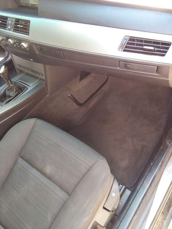 Second-hand BMW 525 177 CP (130 kW) 2006 Negru Break