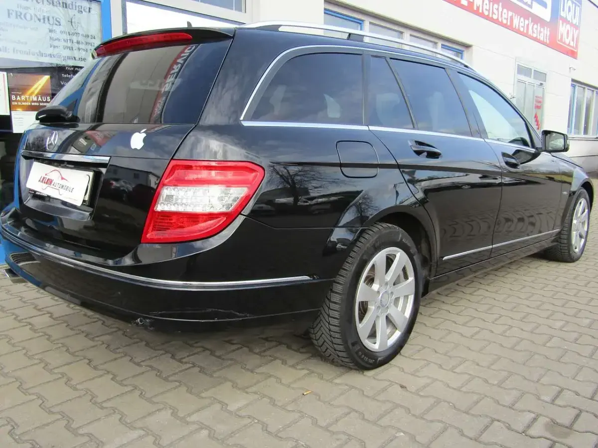 Gebraucht Mercedes C220 Edition 170 PS (125 kW) 2009 Obsidianschwarz  metalliclack Kombi