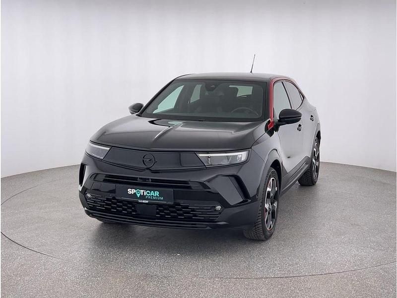 Schwarz (metallic) Gebraucht 2023 Opel Mokka-e GS Line SUV | 18.970 € (Guter Preis) - Bild 1/4