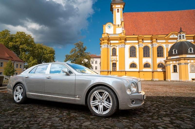 Silber Gebraucht 2011 Bentley Mulsanne Limousine | 75.000 € - Bild 1/4