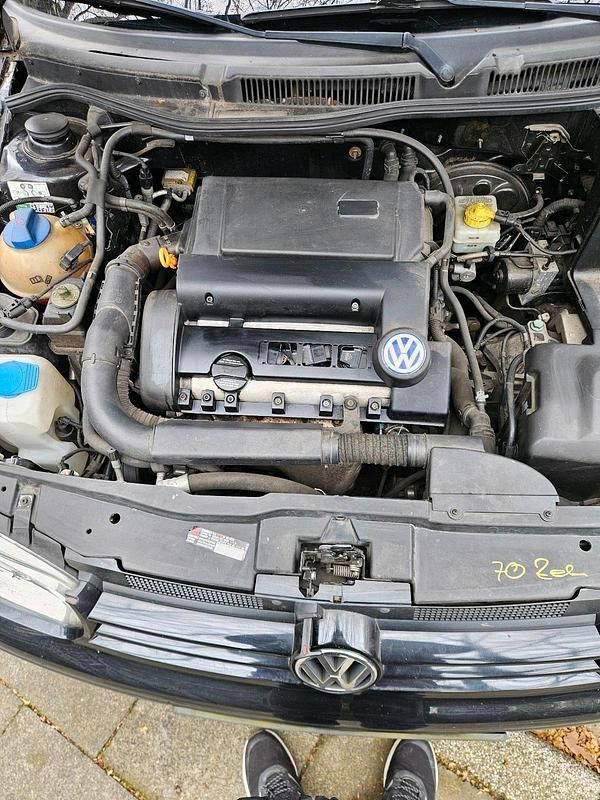 Gebraucht VW Golf IV 75 PS (55 kW) 2002 Schwarz Kleinwagen