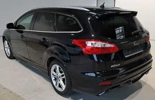 Gebraucht Ford Focus Titanium 140 PS (102 kW) 2015 Schwarz Kombi