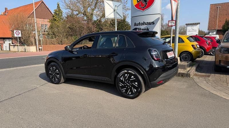 Gebraucht Fiat 600 101 PS (74 kW) 2024 Schwarz SUV