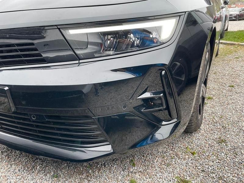 Gebraucht Opel Astra GS Line 145 PS (106 kW) 2025 Karbon schwarz (metallic) Limousine