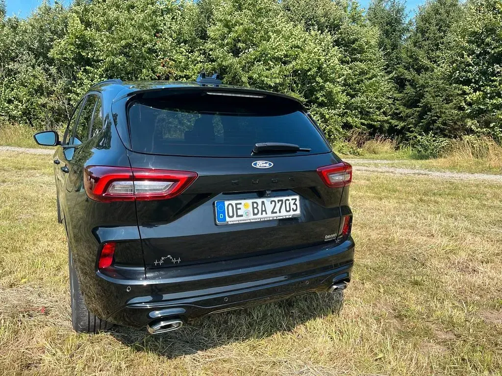 Gebraucht Ford Kuga ST-Line 186 PS (136 kW) 2024 Schwarz SUV