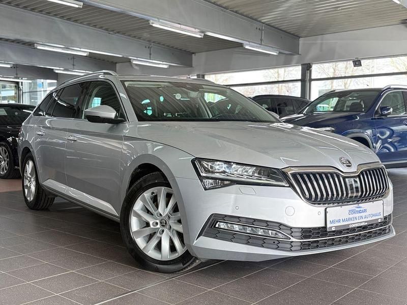Gebraucht Skoda Superb Style 150 PS (110 kW) 2022 Brilliantsil Kombi