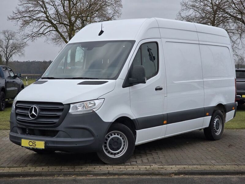 Weiß Gebraucht 2021 Mercedes Sprinter Van | 26.450 € - Bild 1/4