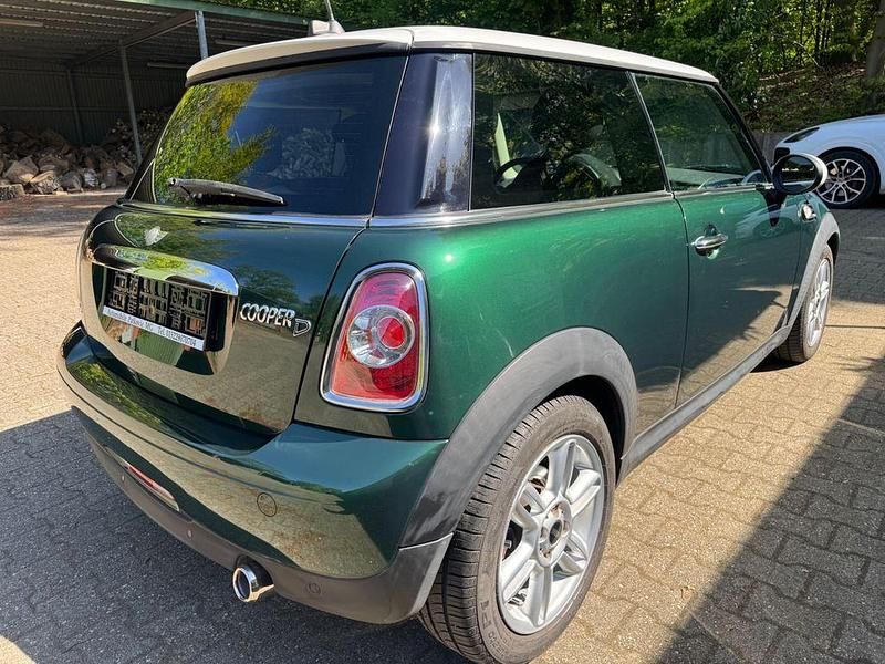 Second-hand Mini Cooper D 111 CP (81 kW) 2012 Verde Hatchback
