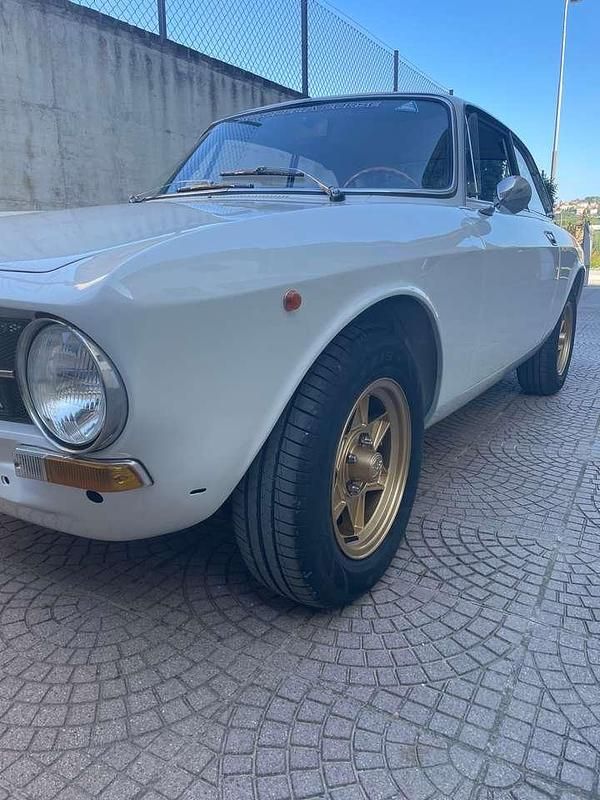 Gebraucht Alfa Romeo GT Junior 109 PS (80 kW) 1972 Weiß Coupé