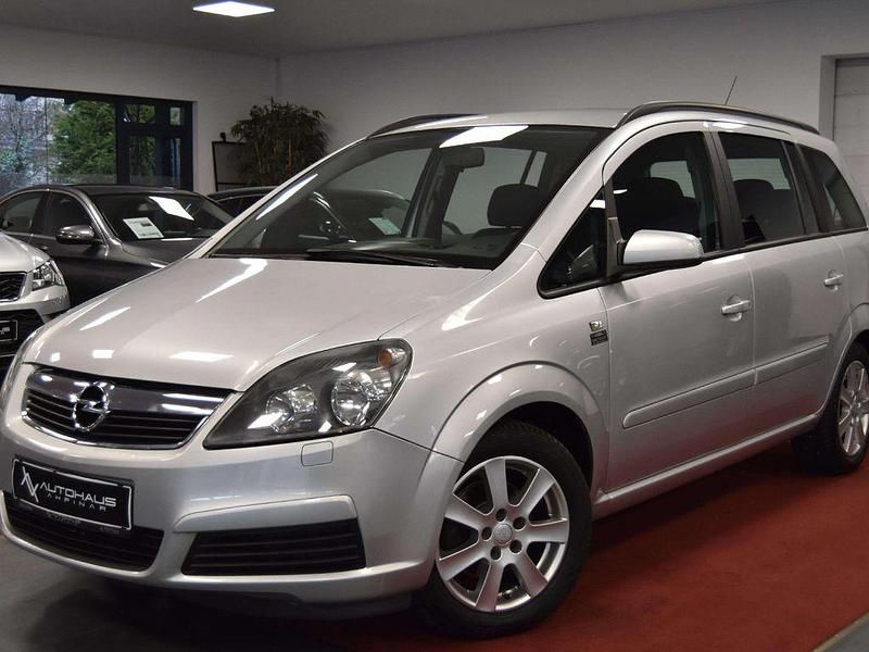 Starsilber iii m2 Gebraucht 2006 Opel Zafira Van / Kleinbus | 3.999 € (Fairer Preis) - Bild 1/4