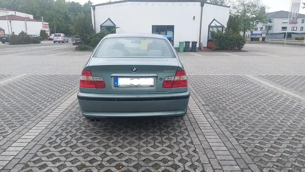 Gebraucht BMW 320 170 PS (125 kW) 2003 Grau Limousine