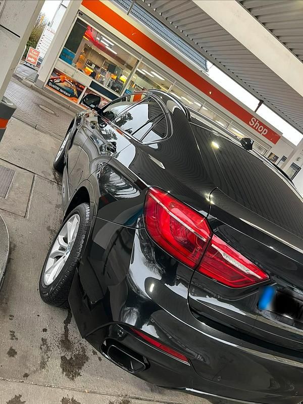 Gebraucht BMW X6 M50 381 PS (280 kW) 2015 Schwarz SUV