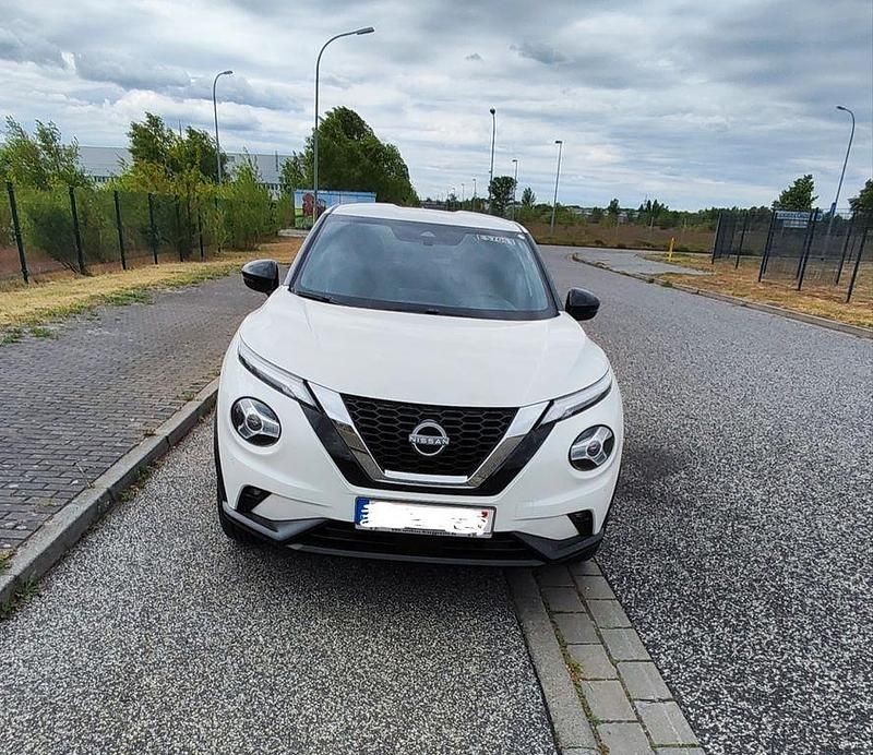 Weiß Gebraucht 2024 Nissan Juke N-Connecta SUV | 19.900 € (Guter Preis) - Bild 1/4