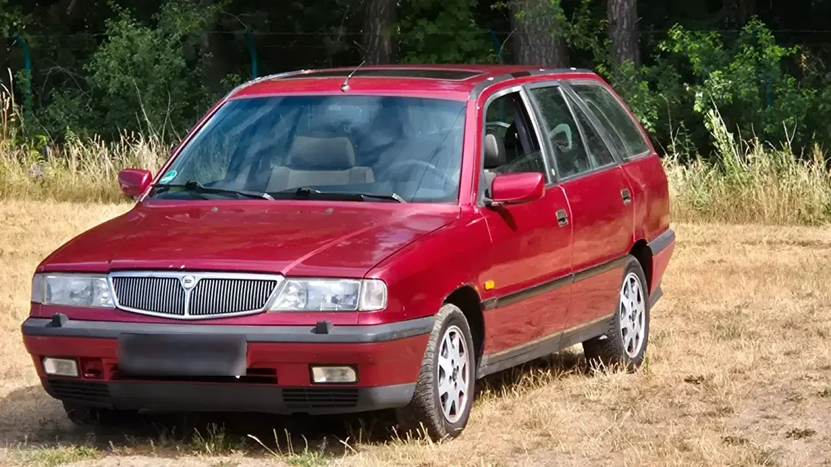 Second-hand Lancia Dedra 101 CP (74 kW) 1994 Roșu Break