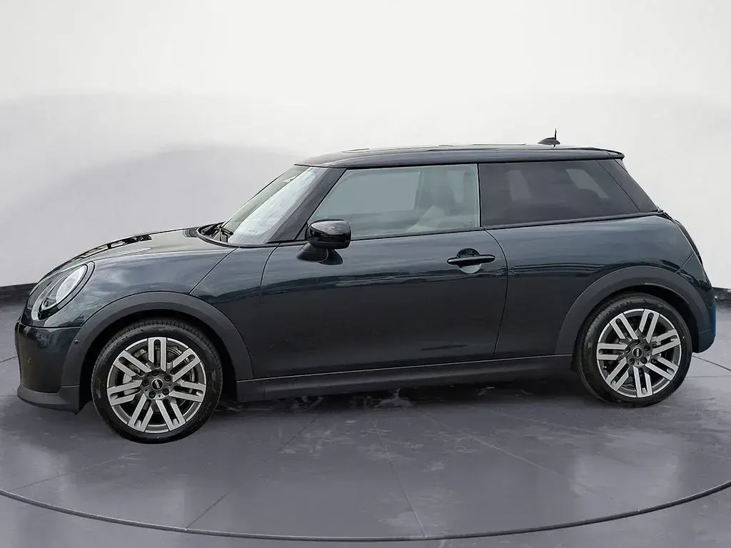 Gebraucht Mini Cooper Classic 114 kW (156 PS) 2025 Silber Kleinwagen