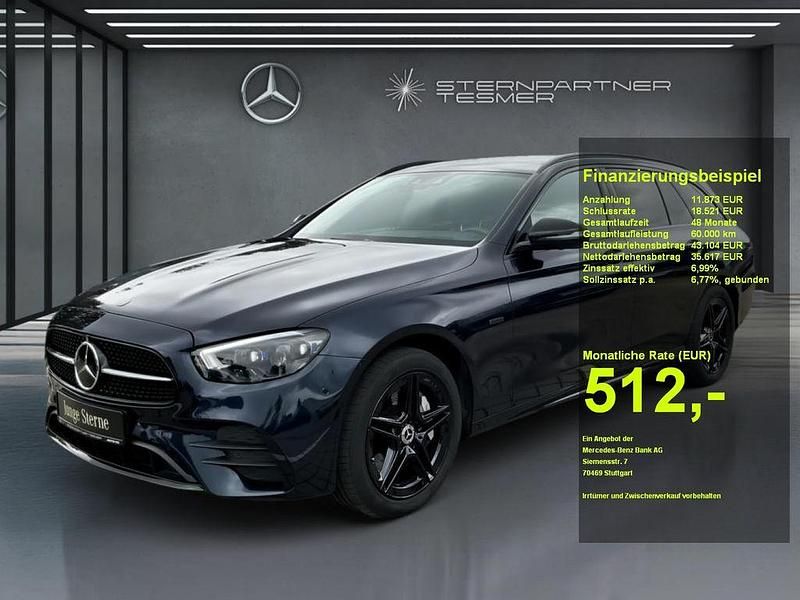 Blau Gebraucht 2023 Mercedes E300 AMG Limousine | 44.990 € (Fairer Preis) - Bild 1/3
