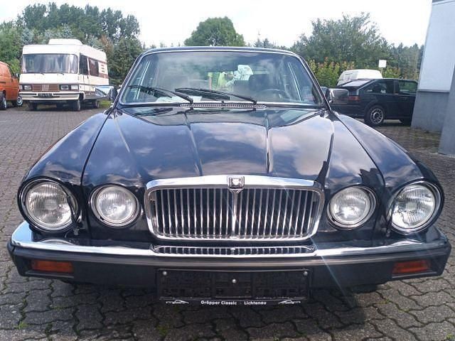 Gebraucht Jaguar XJ12 264 PS (194 kW) 1992 Schwarz Limousine