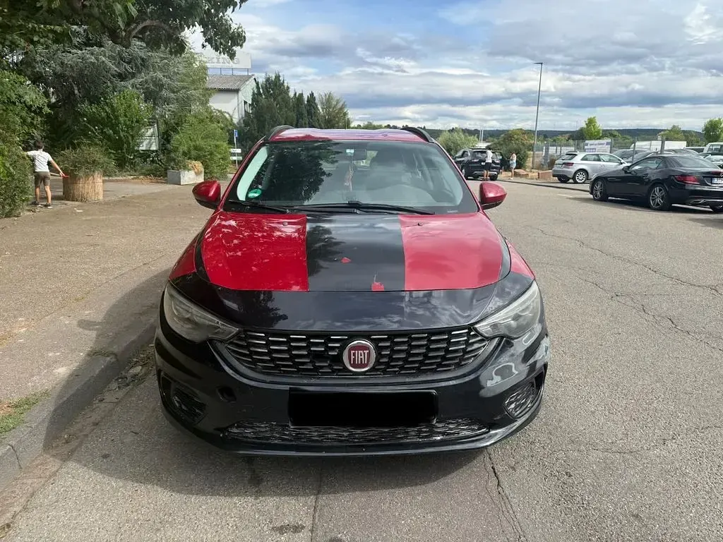 Gebraucht Fiat Tipo Easy 120 PS (88 kW) 2017 Rot Limousine