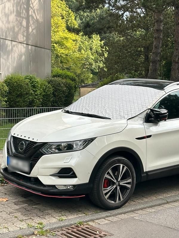 Weiß Gebraucht 2018 Nissan Qashqai 360º SUV | 17.000 € (Etwas zu teuer) - Bild 1/4