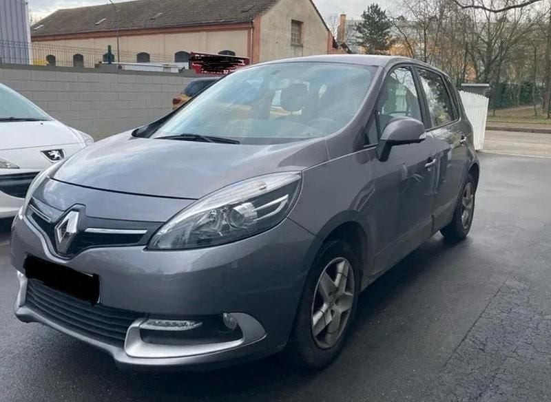 Grau Gebraucht 2015 Renault Clio IV Limousine | 1.400 € - Bild 1/4