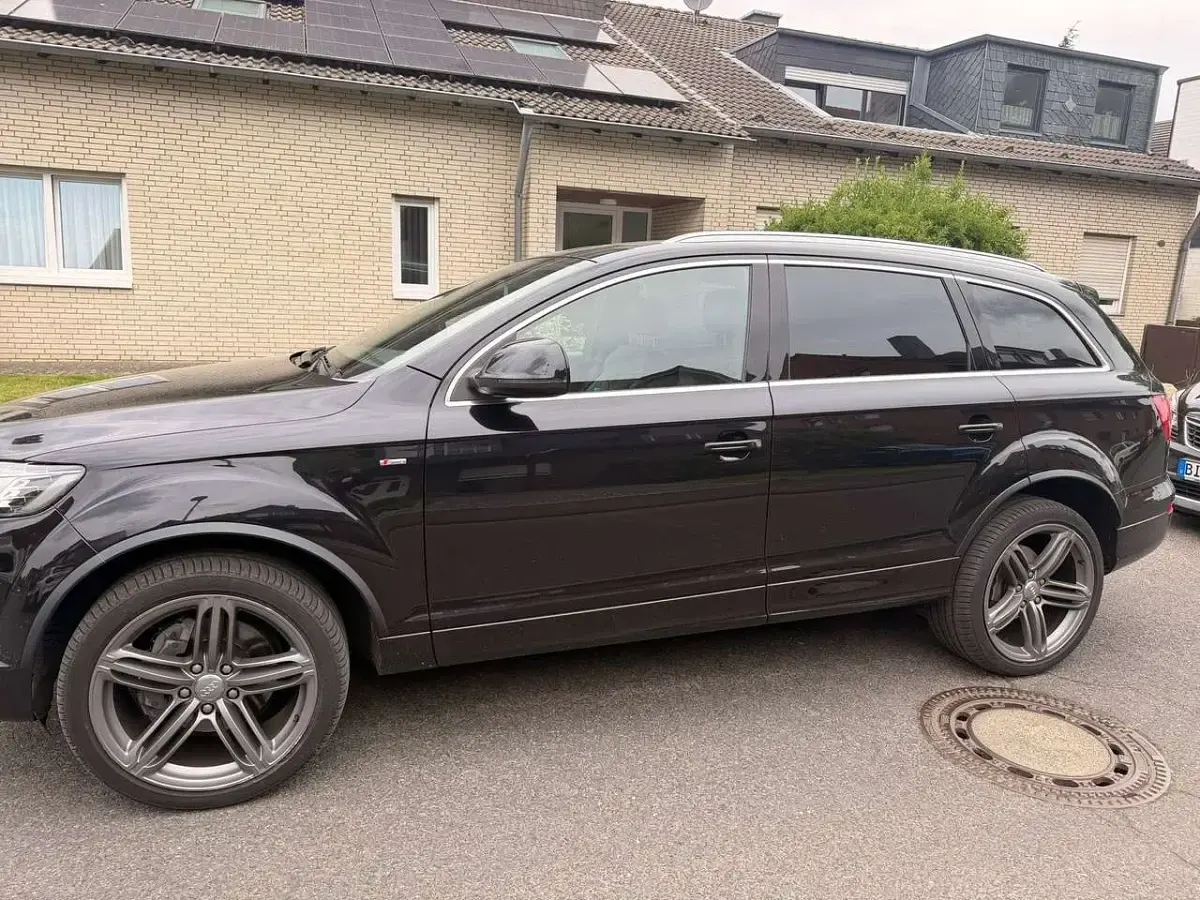 Gebraucht Audi Q7 Comfort 245 PS (180 kW) 2015 Schwarz SUV