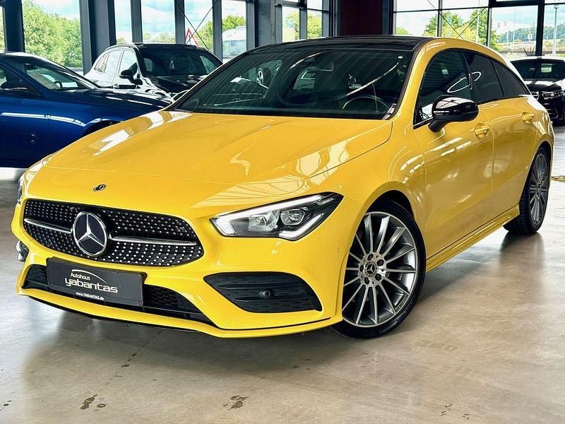Gelb Gebraucht 2020 Mercedes CLA200 Shooting Brake AMG Kombi | 26.900 € (Fairer Preis) - Bild 1/4