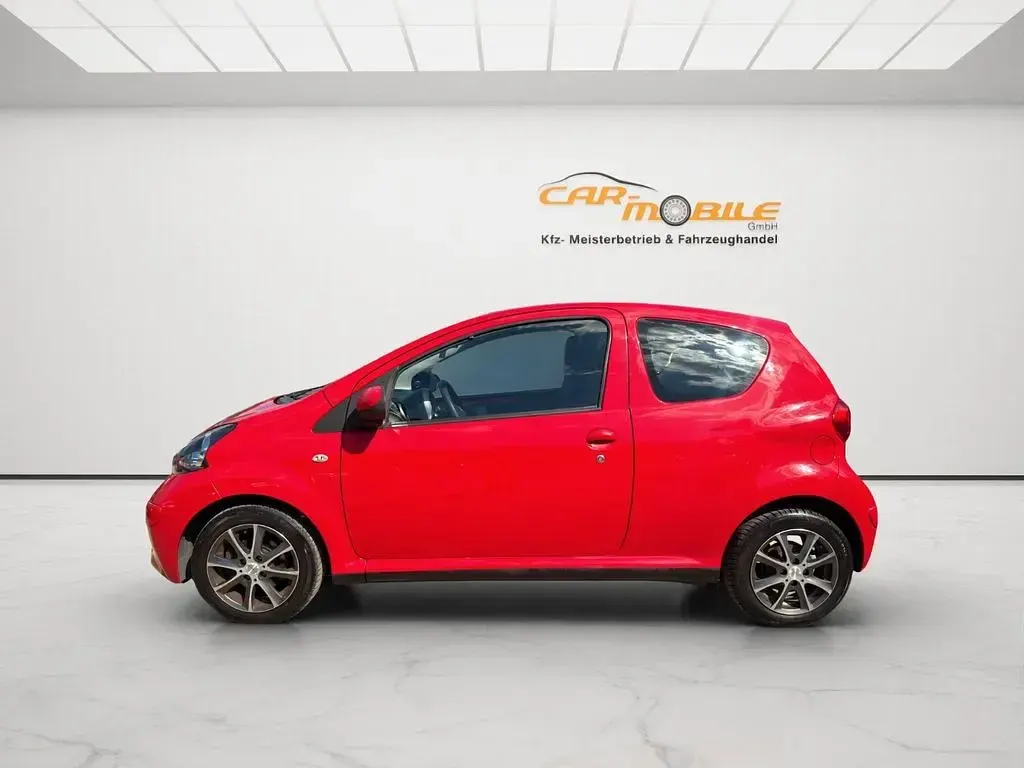 Gebraucht Toyota Aygo Cool 68 PS (50 kW) 2007 Rot Kleinwagen