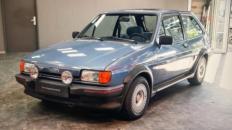 Gebraucht 1988 Ford Fiesta Limousine | 9.999 € - Bild 1/4
