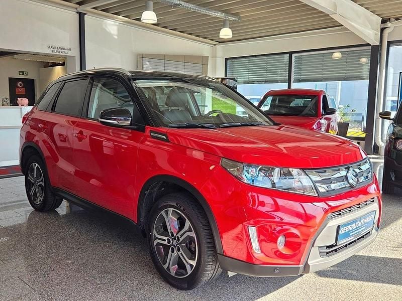 Gebraucht Suzuki Vitara Comfort+ 120 PS (88 kW) 2018 Rot SUV