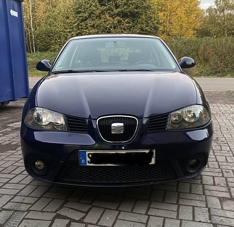 Blau Gebraucht 2008 Seat Ibiza Limousine | 2.550 € (Guter Preis) - Bild 1/4