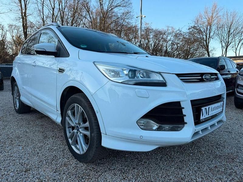 Second-hand Ford Kuga 182 CP (133 kW) 2015 Alb SUV