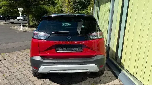 Gebraucht Opel Crossland Elegance 131 PS (96 kW) 2024 Rot SUV