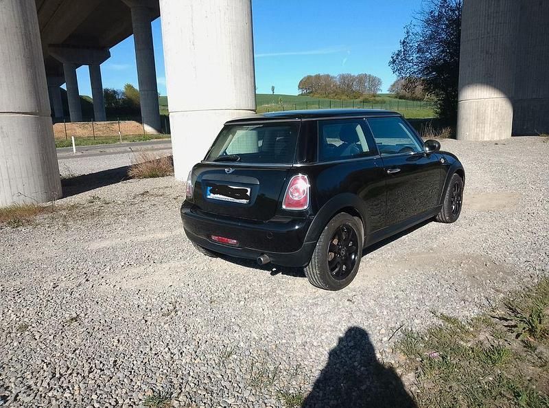 Usado Mini ONE 75 HP (55 kW) 2011 Preto Citadino