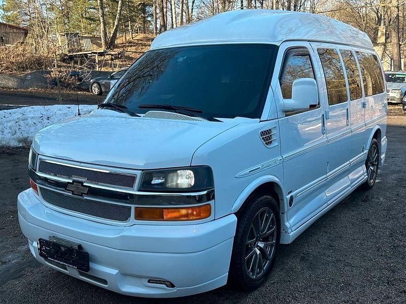 Gebraucht Chevrolet Express 314 PS (230 kW) 2012 Weiß Van / Kleinbus