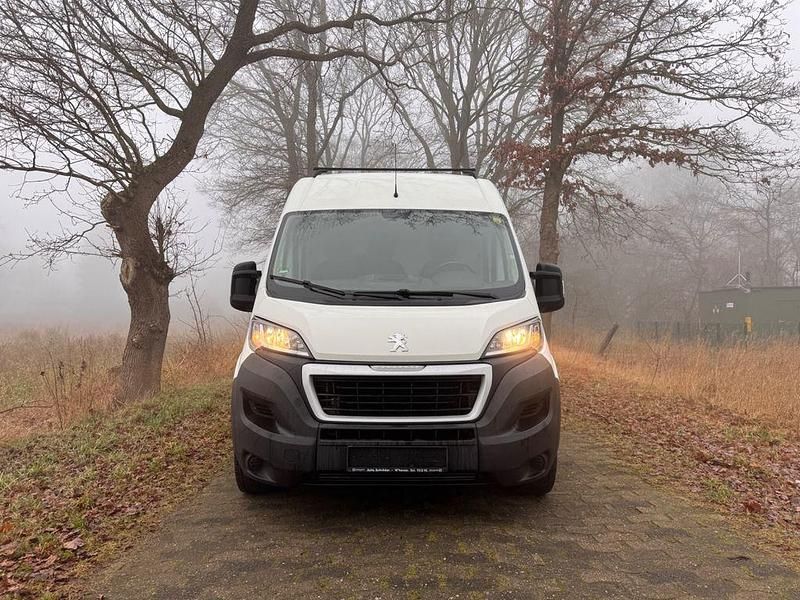 Weiß Gebraucht 2020 Peugeot Boxer Van | 13.900 € (Guter Preis) - Bild 1/4
