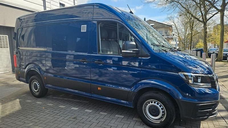 Gebraucht VW Crafter 177 PS (130 kW) 2022 Blau Van