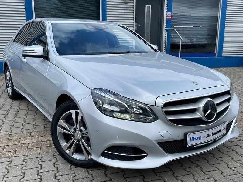 Second-hand Mercedes E250 211 CP (155 kW) 2013 Argintiu Berlinǎ