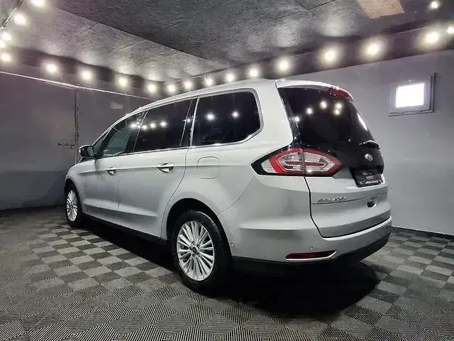 Gebraucht Ford Galaxy Titanium 150 PS (110 kW) 2019 Silber Van / Kleinbus