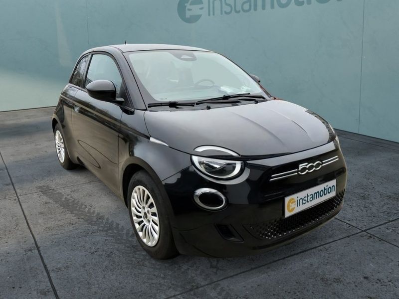 Schwarz Gebraucht 2021 Fiat 500e Action Limousine | 14.430 € (Etwas zu teuer) - Bild 1/3